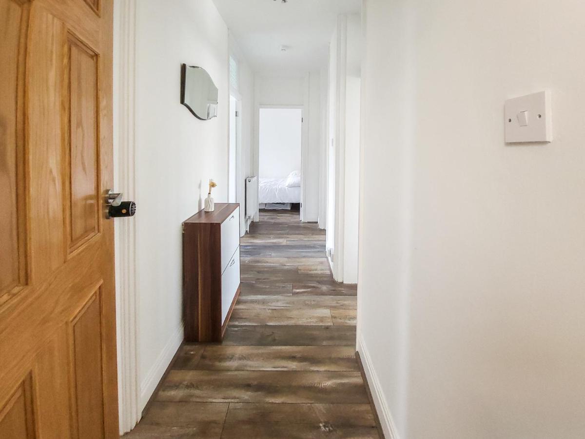 Great Spacious 2 Bedroom Flat 亨顿 外观 照片